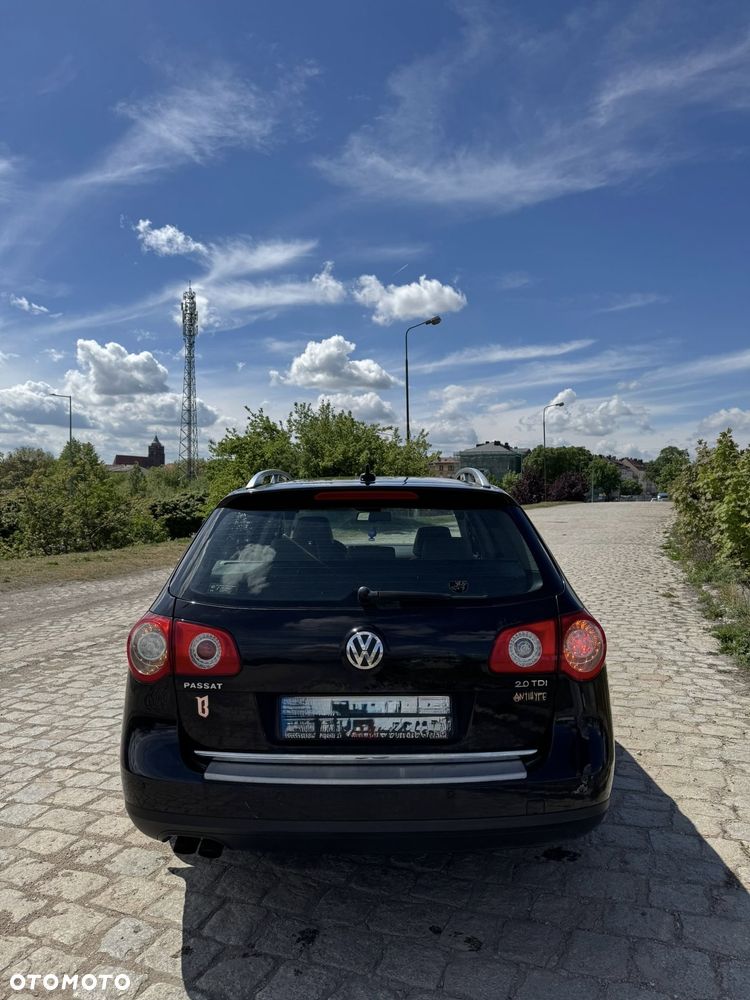 Volkswagen Passat 2.0 TDI Trendline - 8