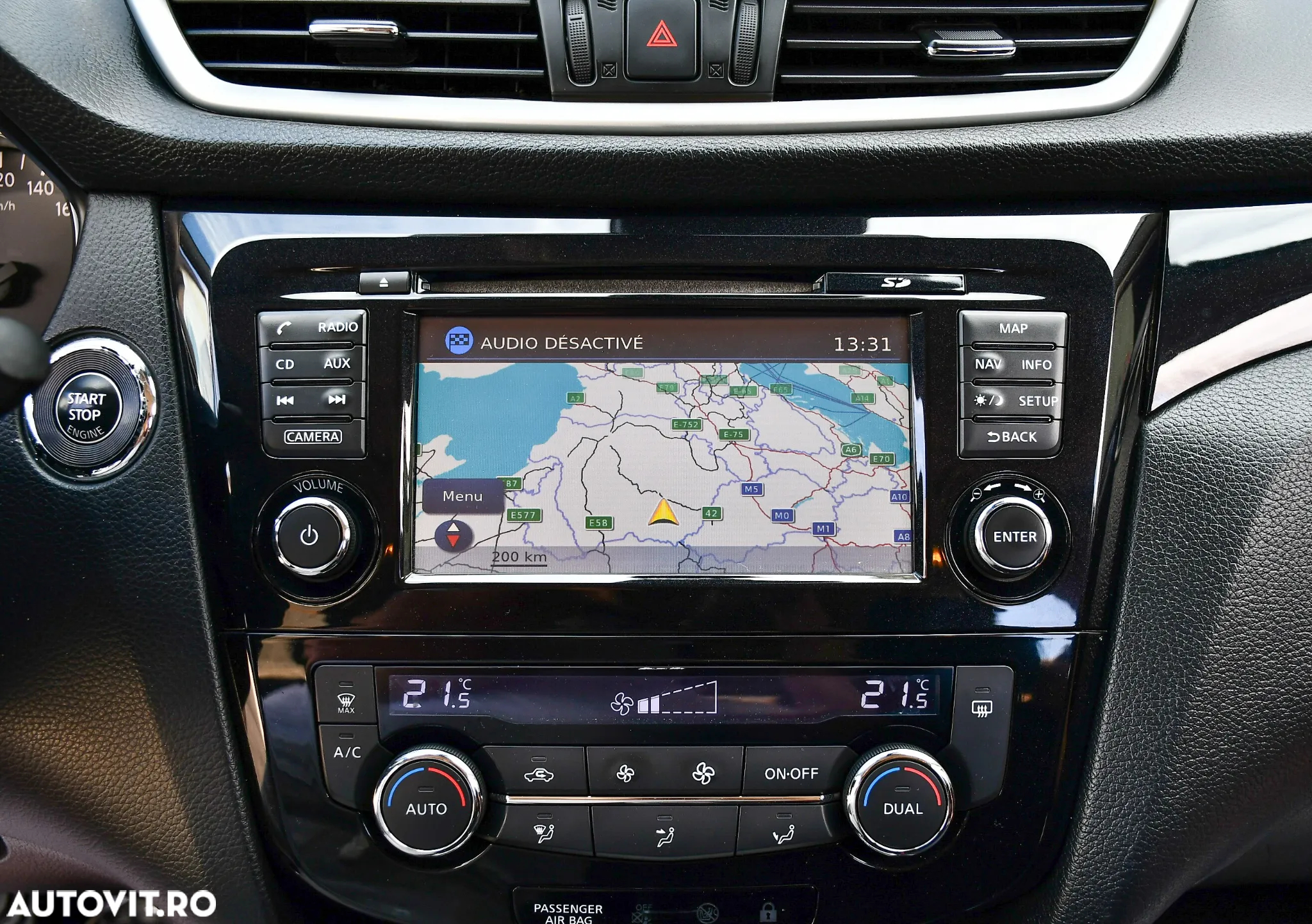 Nissan Qashqai 1.5 DCI Start/Stop N-Connecta - 16