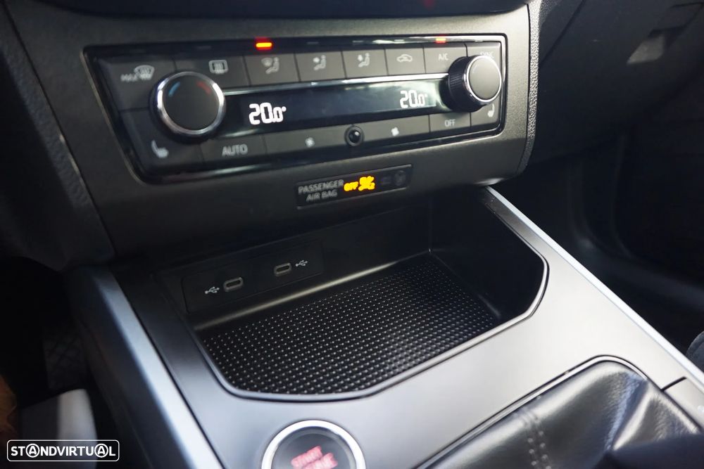 SEAT Arona 1.0 TGI XCELLENCE - 30