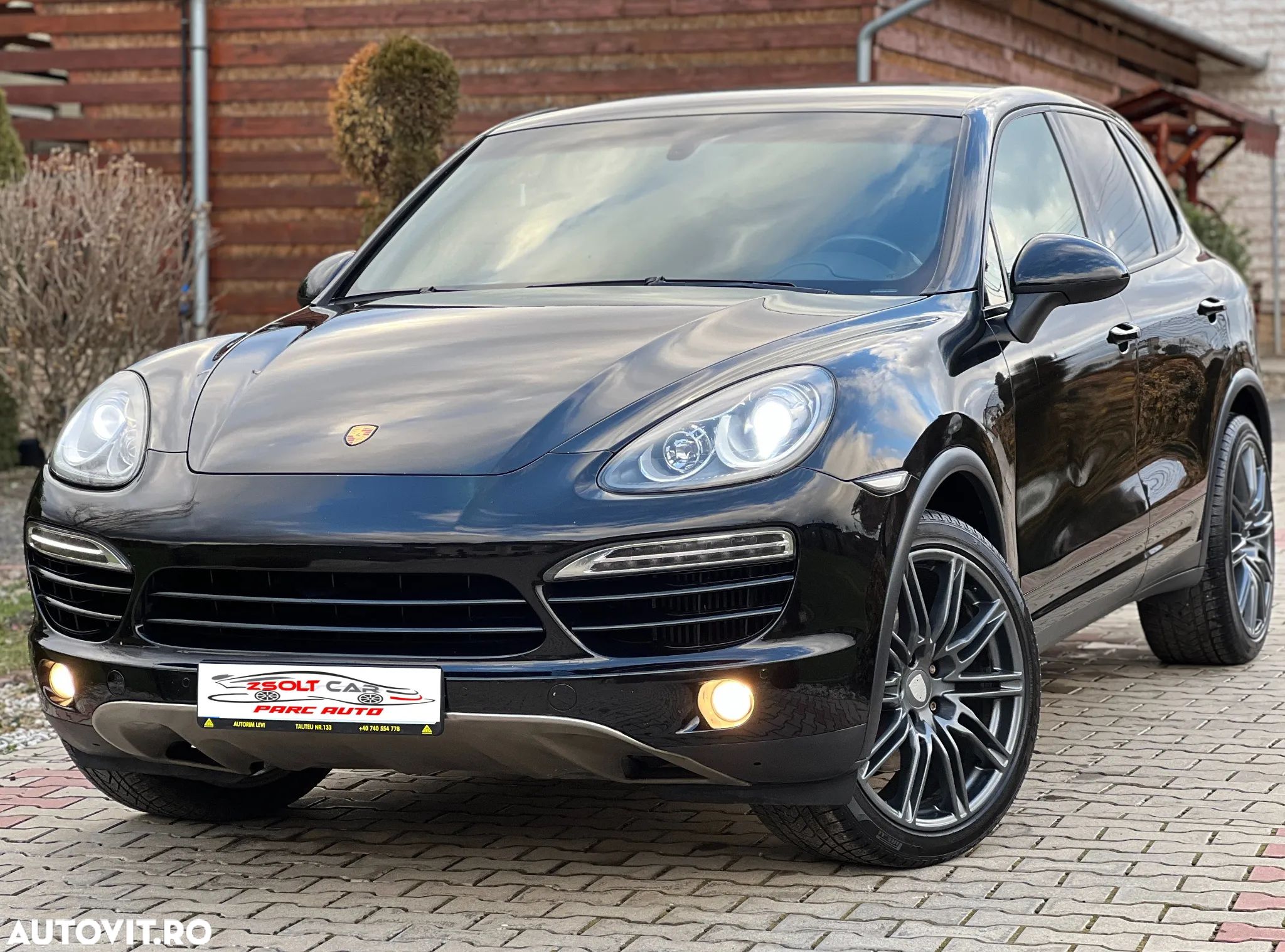 Porsche Cayenne 3.0 L V6 - 1
