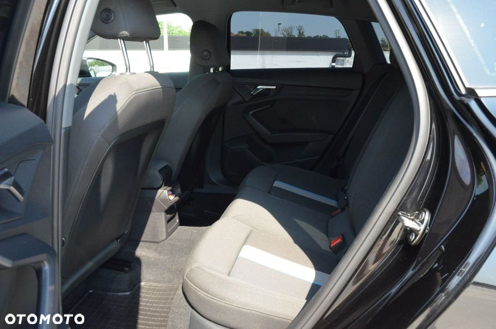 Audi A3 Sportback 30 TDI Advanced - 29