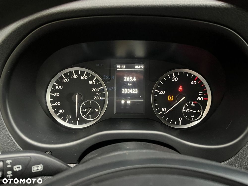 Mercedes-Benz Vito - 9