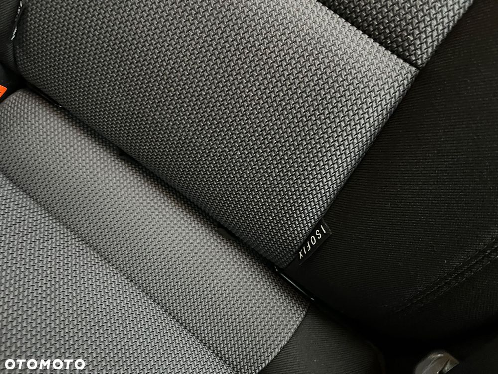 Hyundai i30 i30cw 1.4 Trend - 17