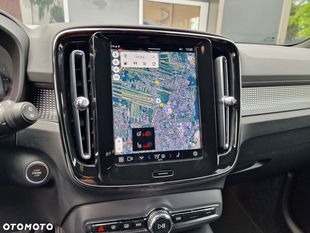 Volvo XC 40 - 35
