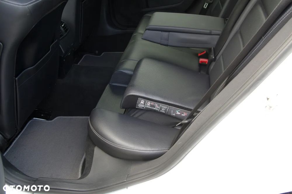 Mercedes-Benz Klasa E 350 BlueTEC 9G-TRONIC Avantgarde - 24