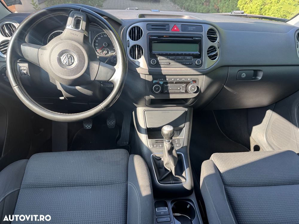 Volkswagen Tiguan - 10