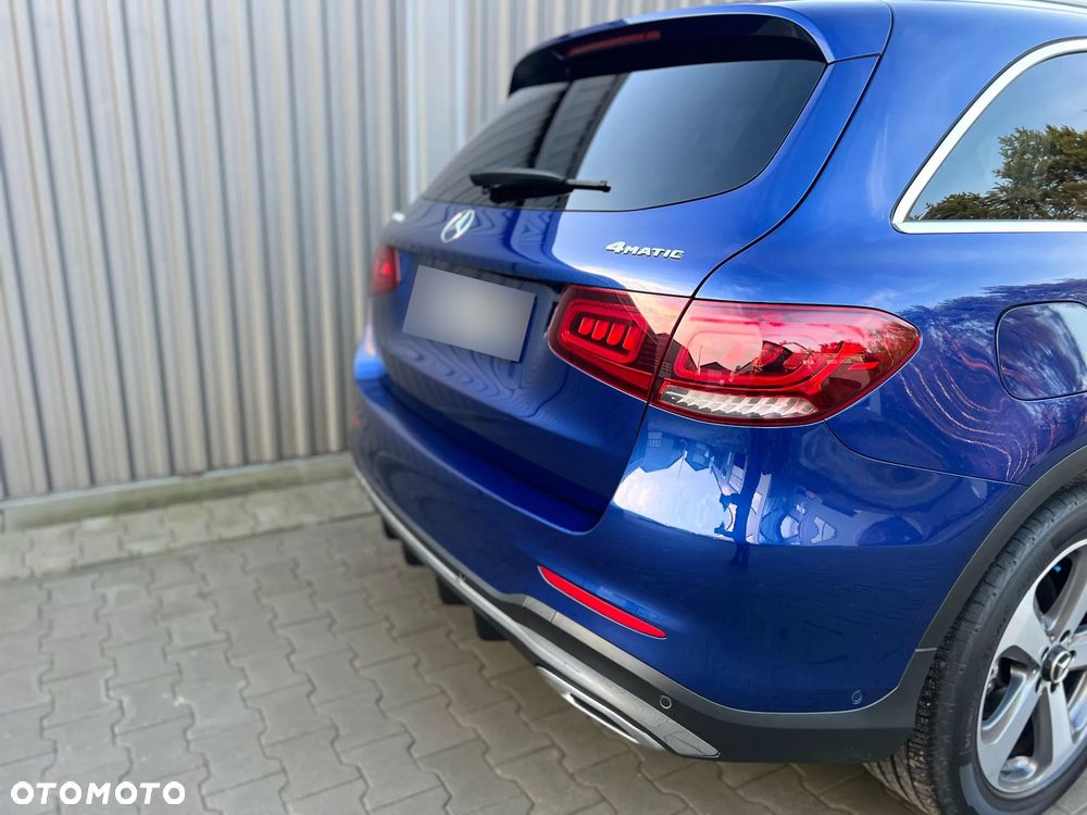 Mercedes-Benz GLC - 25