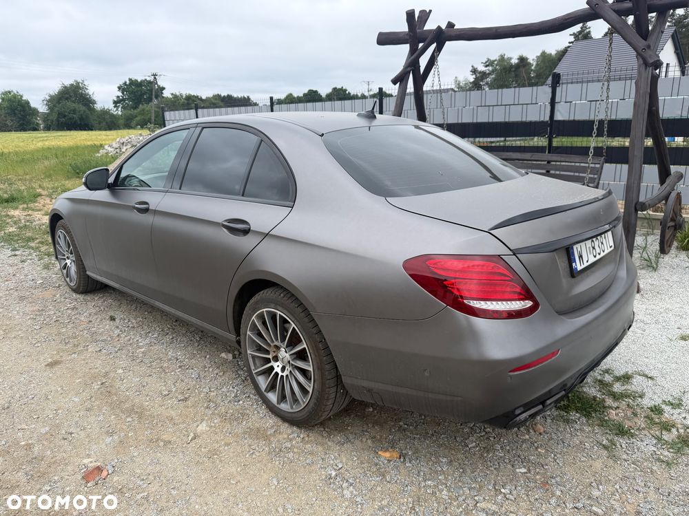 Mercedes-Benz Klasa E 200 d 9G-TRONIC - 4