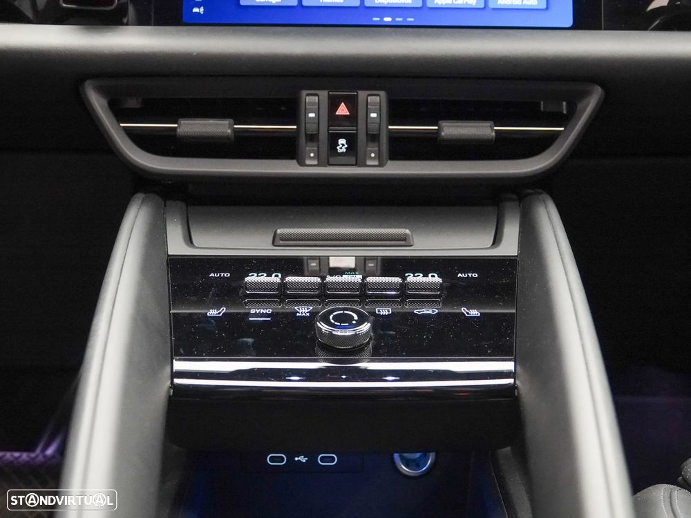 Porsche Macan Electric 4 - 27