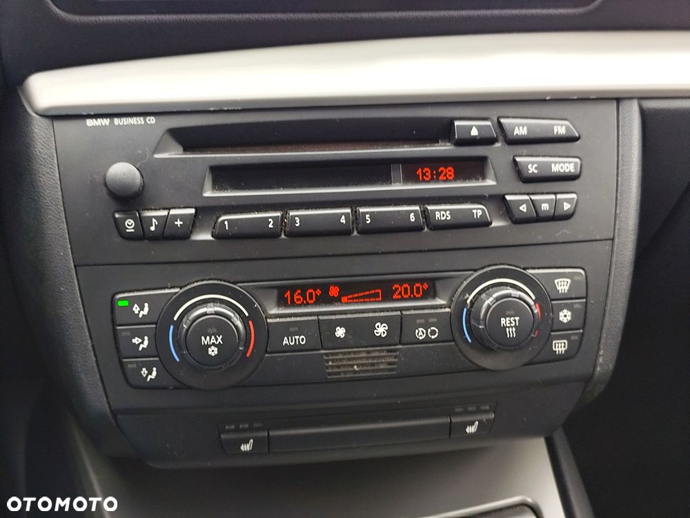 BMW Seria 1 116i - 13