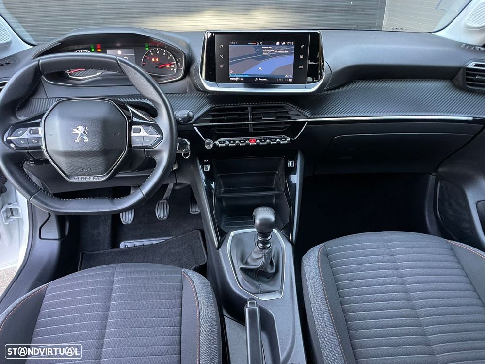 Peugeot 208 1.2 PureTech Active Pack - 17