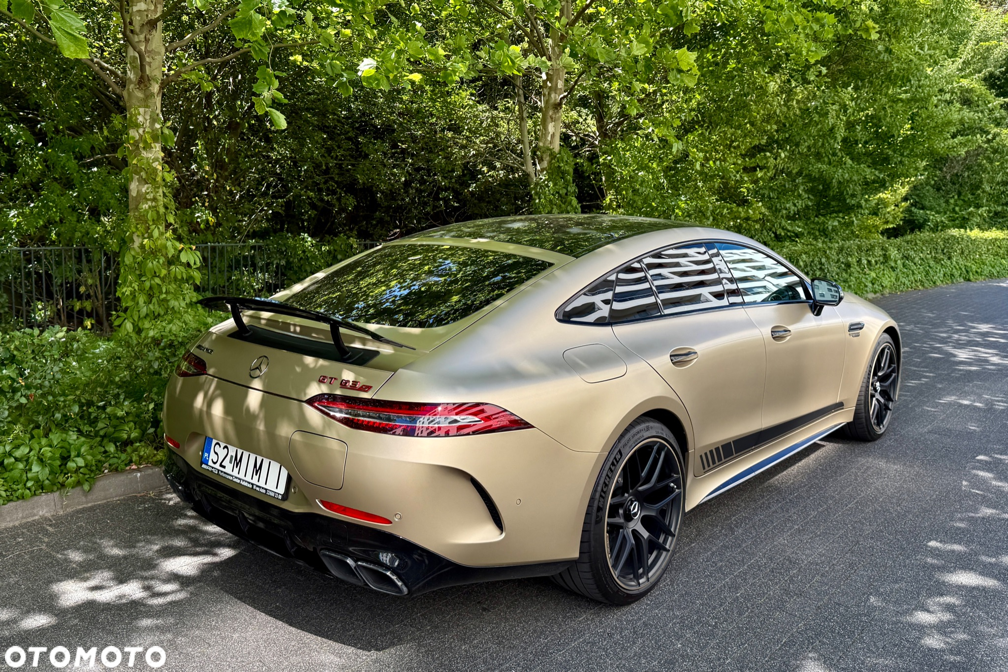 Mercedes-Benz AMG GT - 4