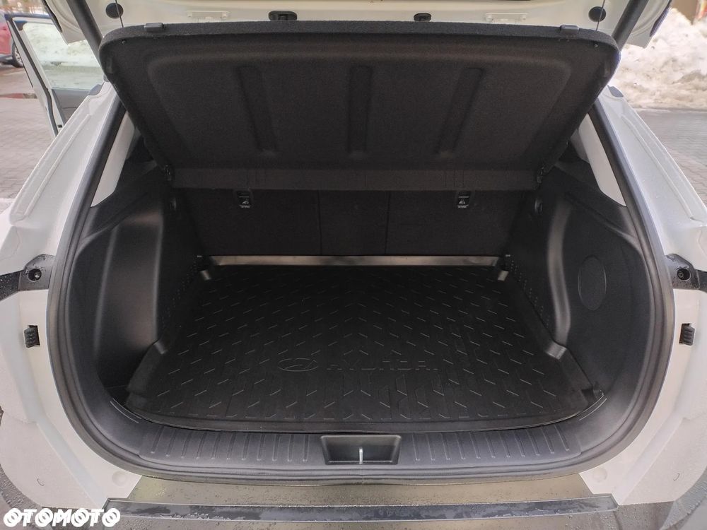 Hyundai Kona 1.6 T-GDI Platinum DCT - 17
