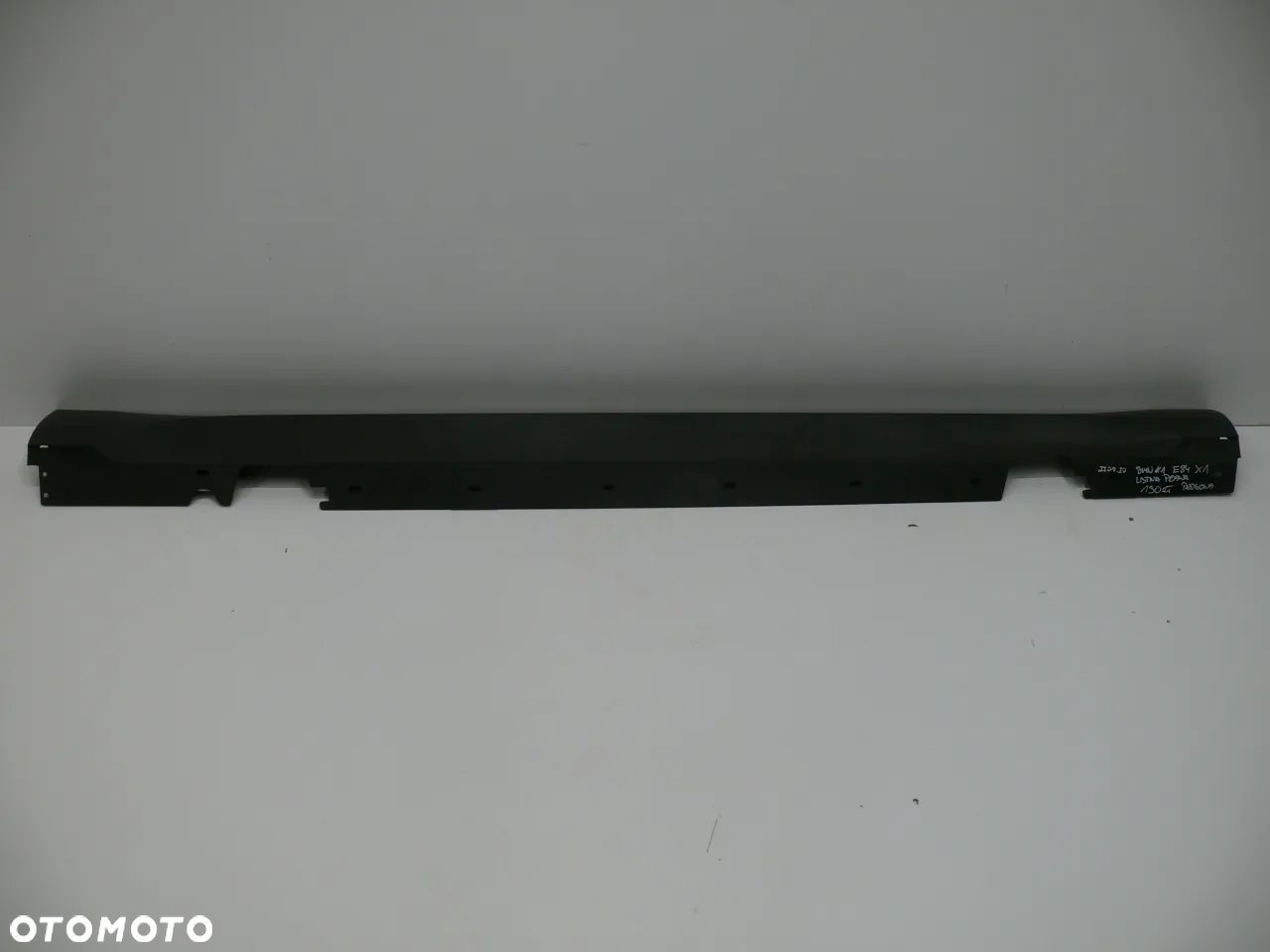 LISTWA PROGOWA PRAWA BMW X1 E84 - 1