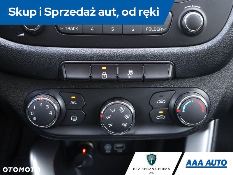 Kia Ceed - 14