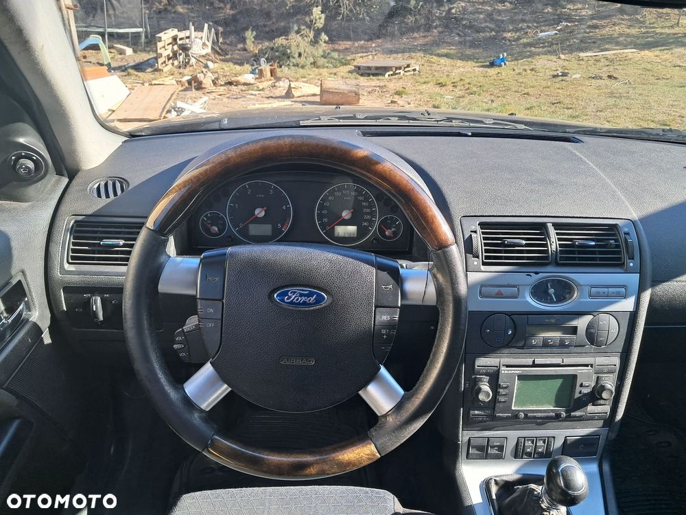 Ford Mondeo 2.0 TDCI Ambiente - 6