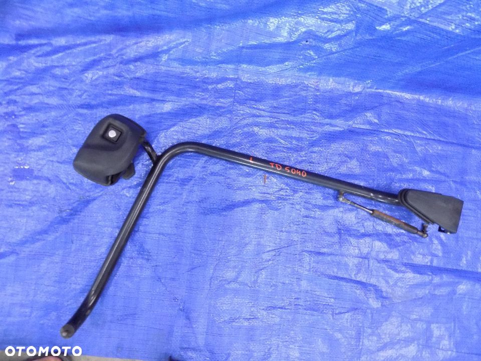ramka lewych drzwi zamek klamka new holland td5040 2008r - 1