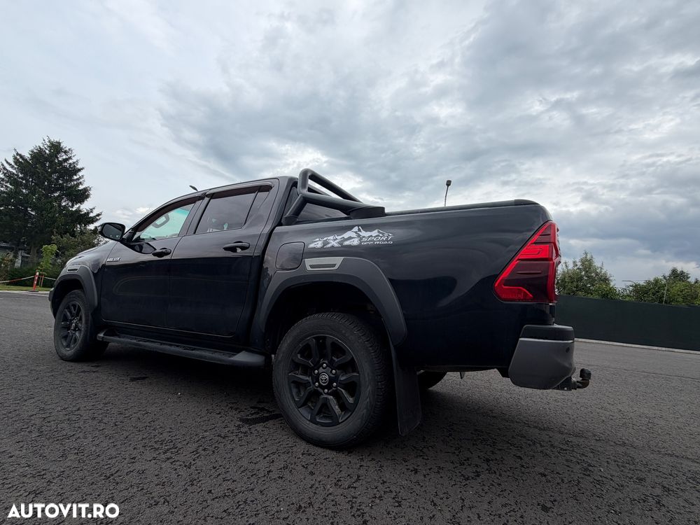 Toyota Hilux 2.8D 204CP 4x4 Double Cab AT Invincible Color Edition - 7
