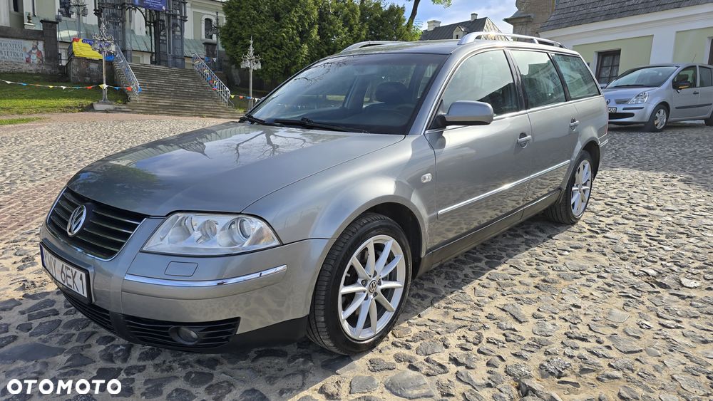 Volkswagen Passat 2.5 TDI Highline Tiptr - 18