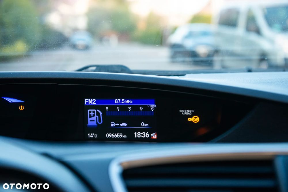 Honda Civic 1.8 i-VTEC Elegance - 33