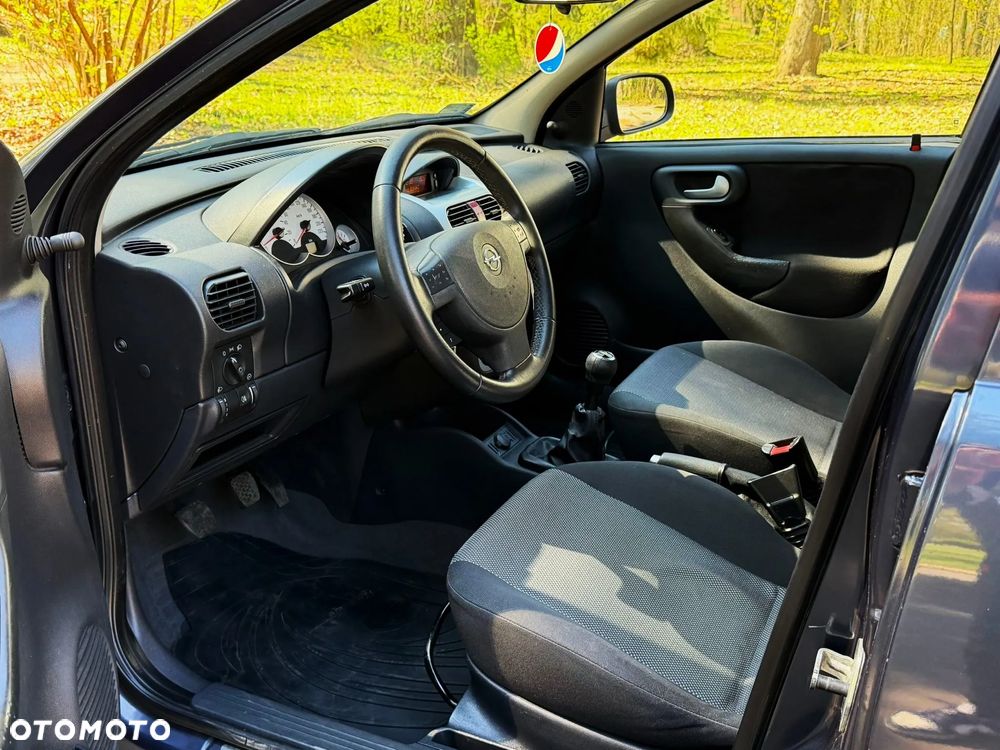 Opel Corsa 1.2 16V - 7