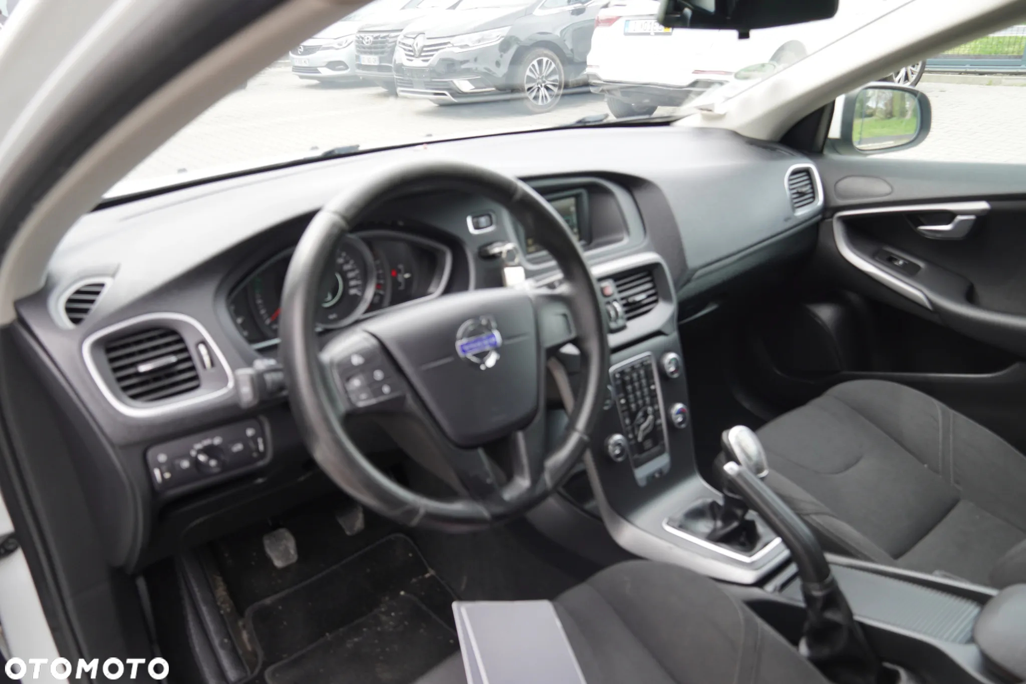 Volvo V40 T2 Kinetic - 11