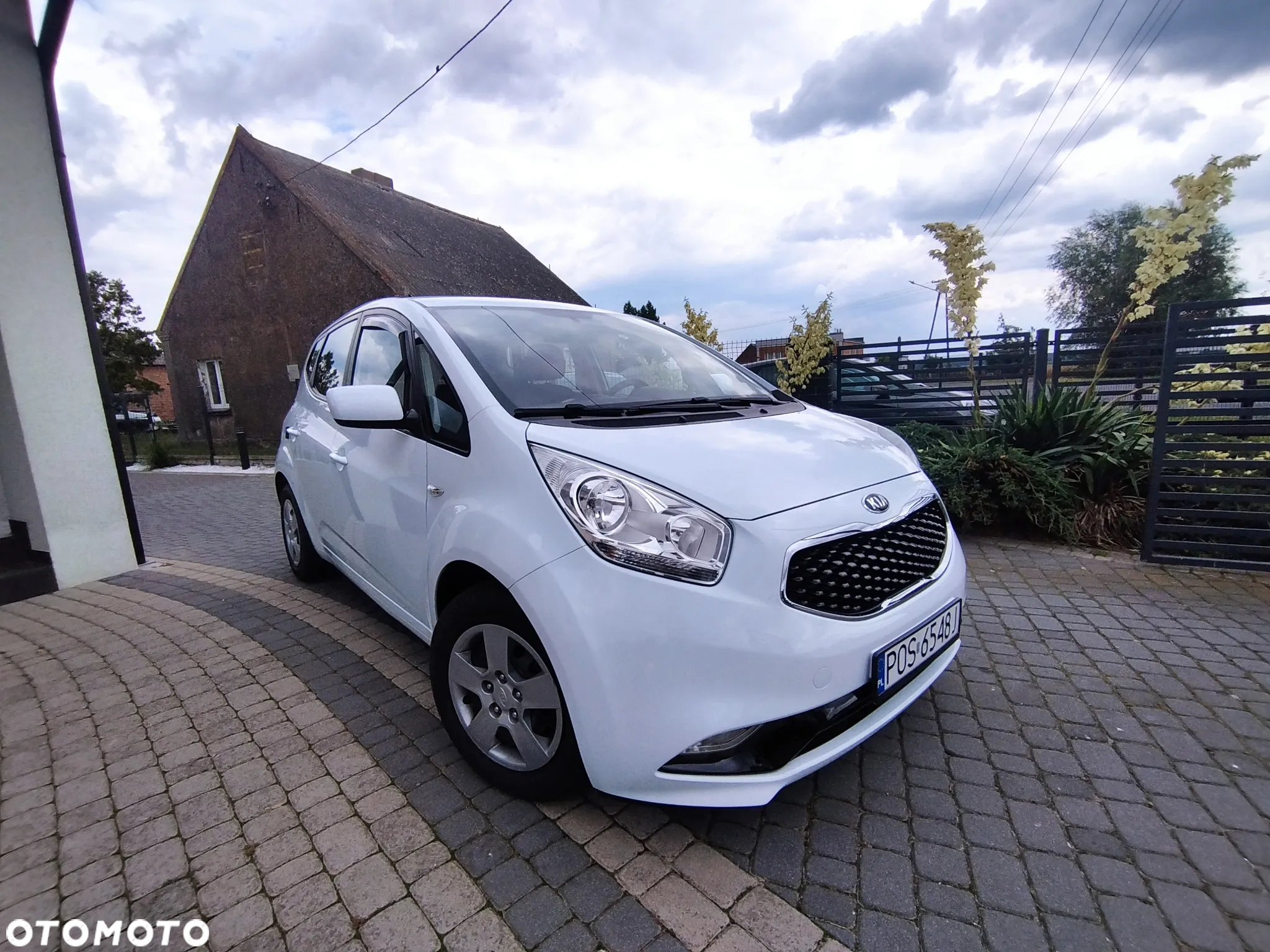 Kia Venga - 5