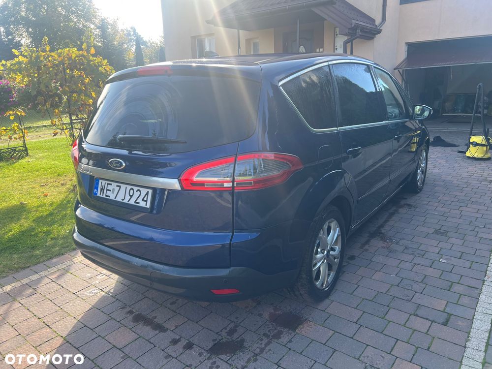 Ford S-Max 2011 photo 2