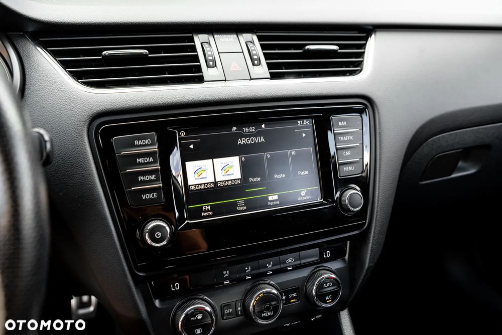 Skoda Octavia 2.0 TDI DSG RS - 31