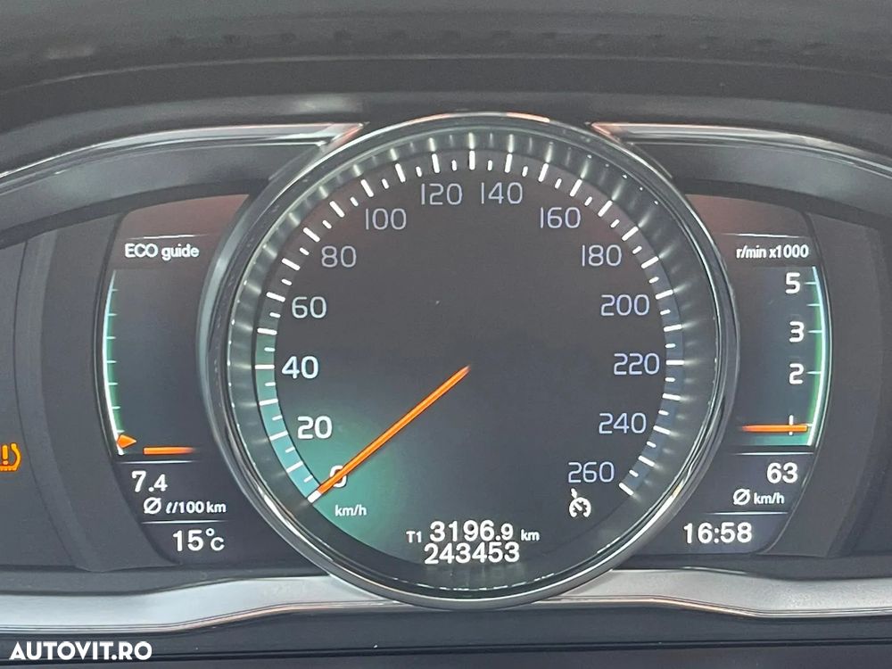 Volvo XC 60 D4 Geartronic Momentum - 18