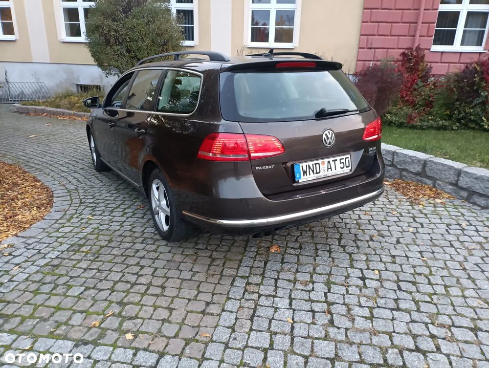 Volkswagen Passat 2.0 TDI Comfortline - 21