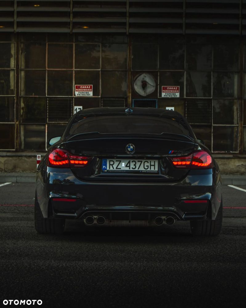BMW M4 Coupe DKG - 15