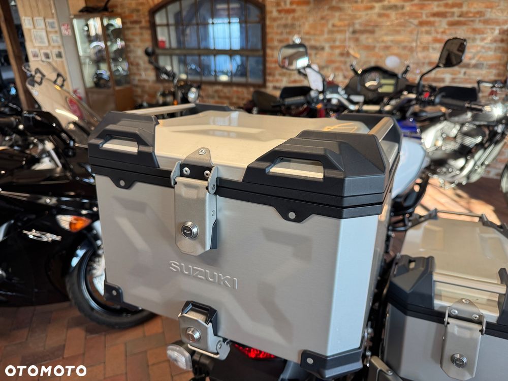 Suzuki DL - 6