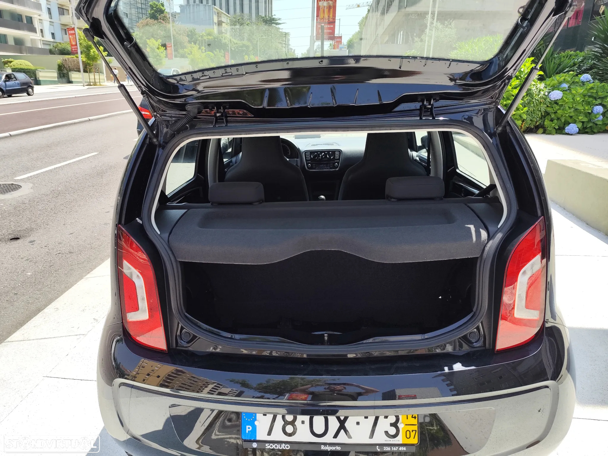 VW Up! 1.0 BlueMotion Move - 11