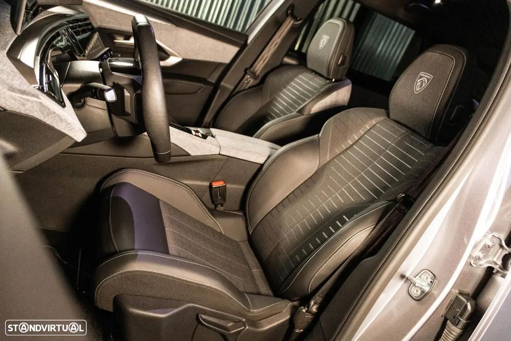 Peugeot E-5008 73 kWh GT - 23