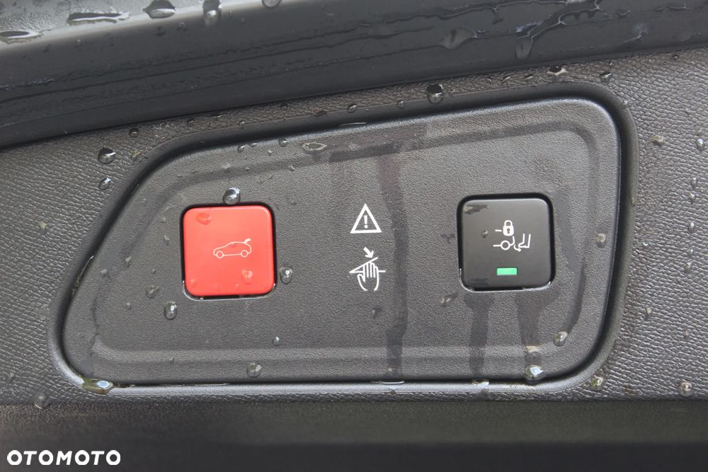 Peugeot 3008 1.2 PureTech Allure S&S - 13