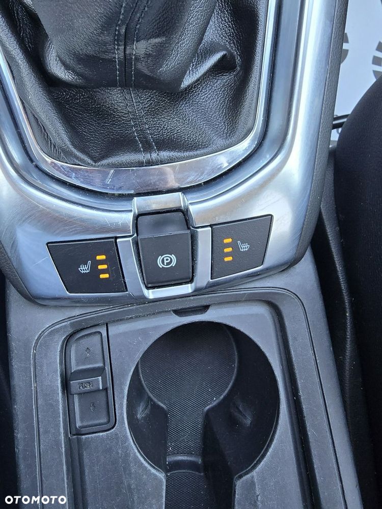 Opel Antara - 26