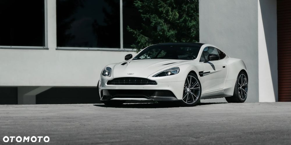 Aston Martin Vanquish Standard - 1