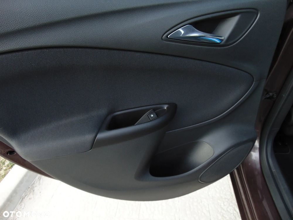 Opel Astra 1.4 Turbo Innovation - 20