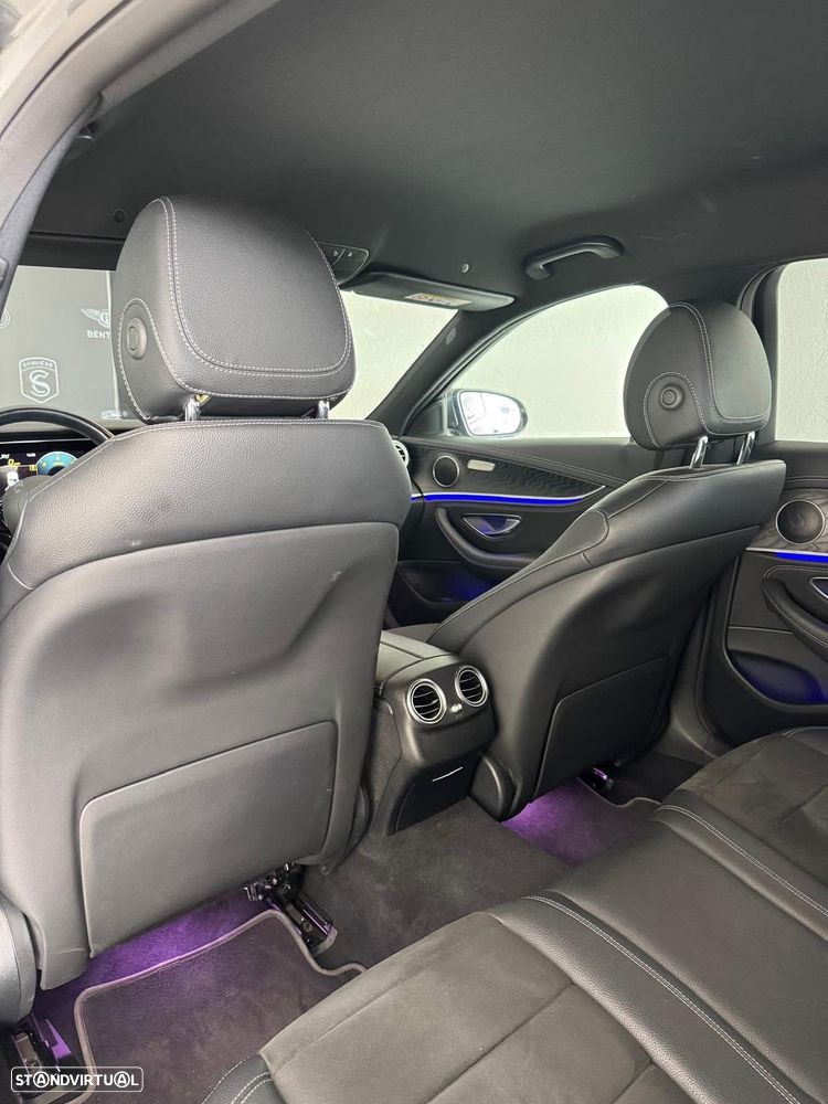 Mercedes-Benz E 220 d 4Matic 9G-TRONIC AMG Line - 28