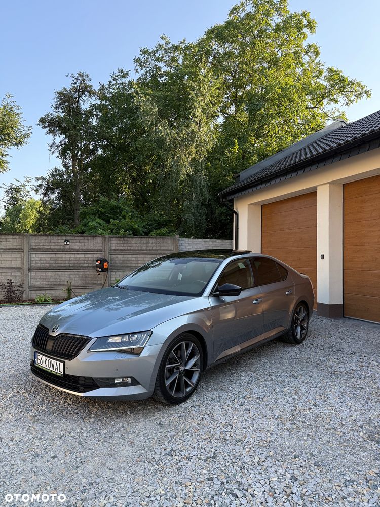 Skoda Superb 2.0 TDI SCR 4x4 Sportline DSG - 2