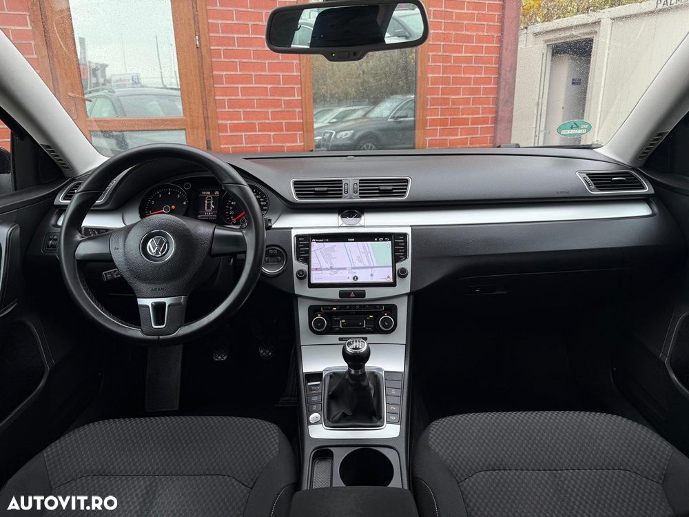 Volkswagen Passat - 5