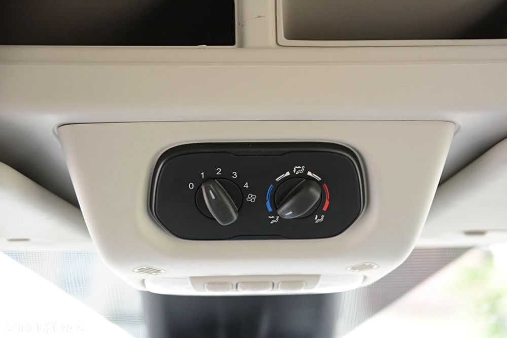 Ford Transit - 19