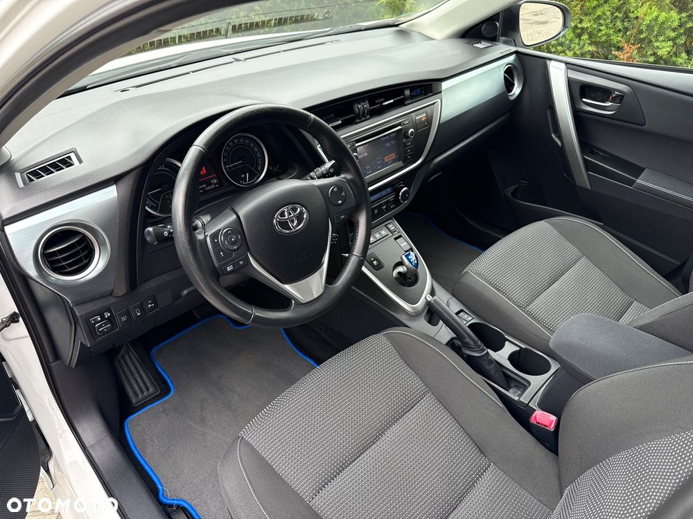 Toyota Auris - 25