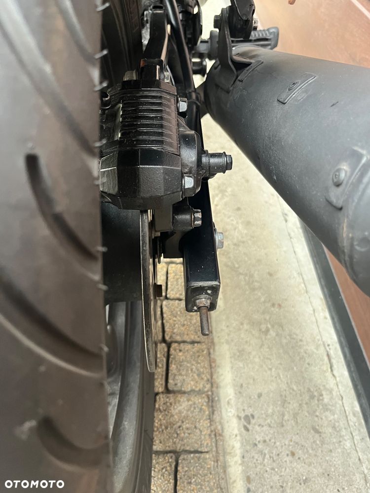 Suzuki GS - 15