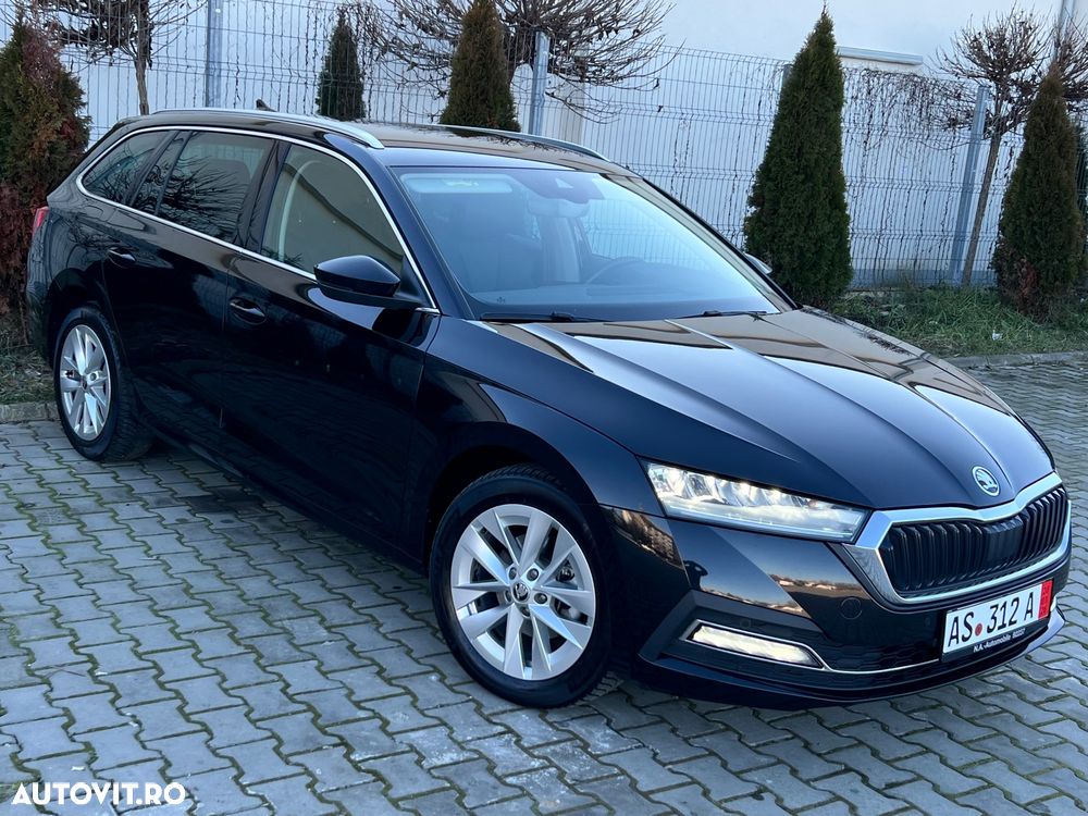 Skoda Octavia Combi 2.0 TDI DSG First Edition - 2