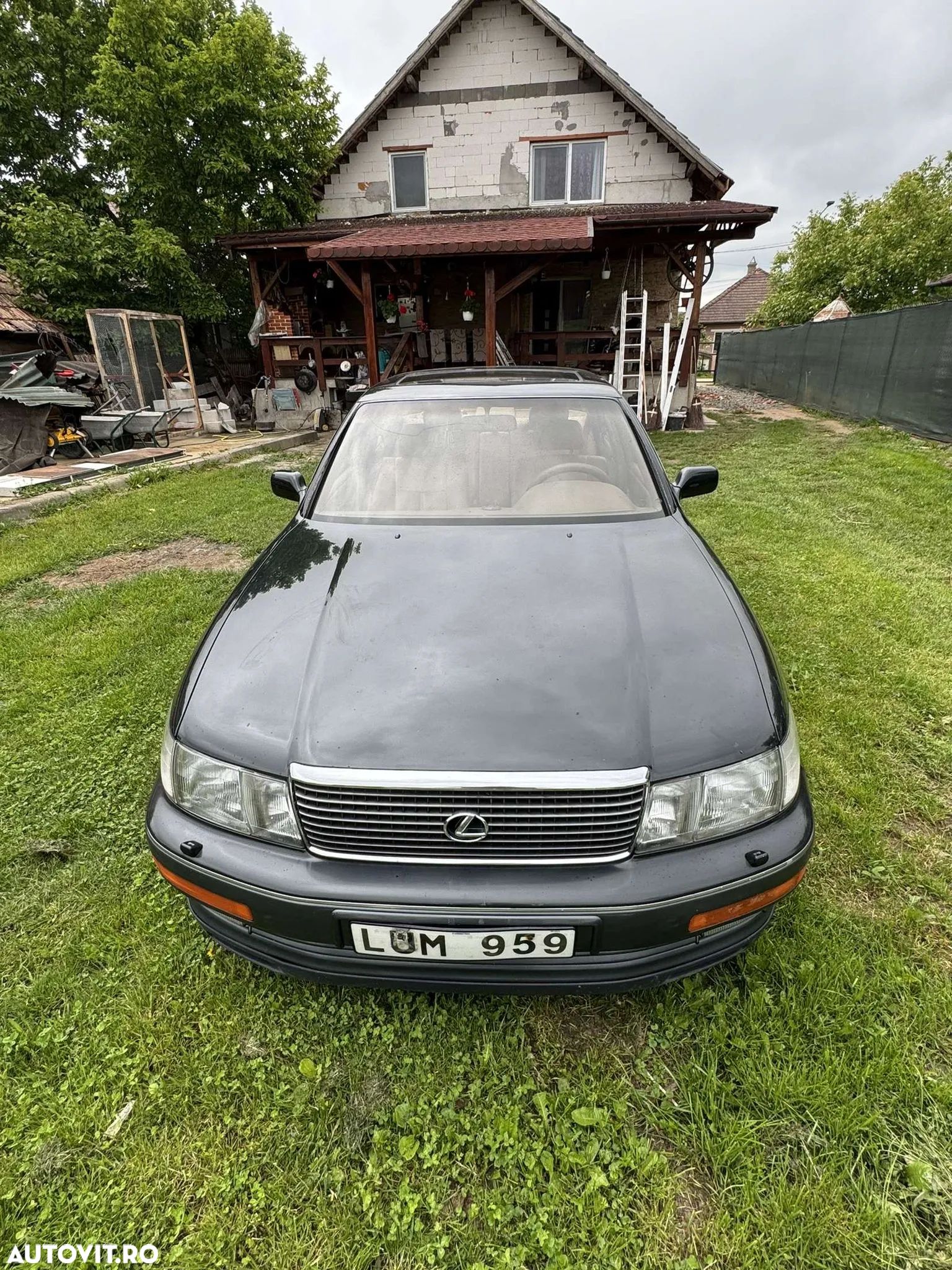 Lexus Seria LS - 1