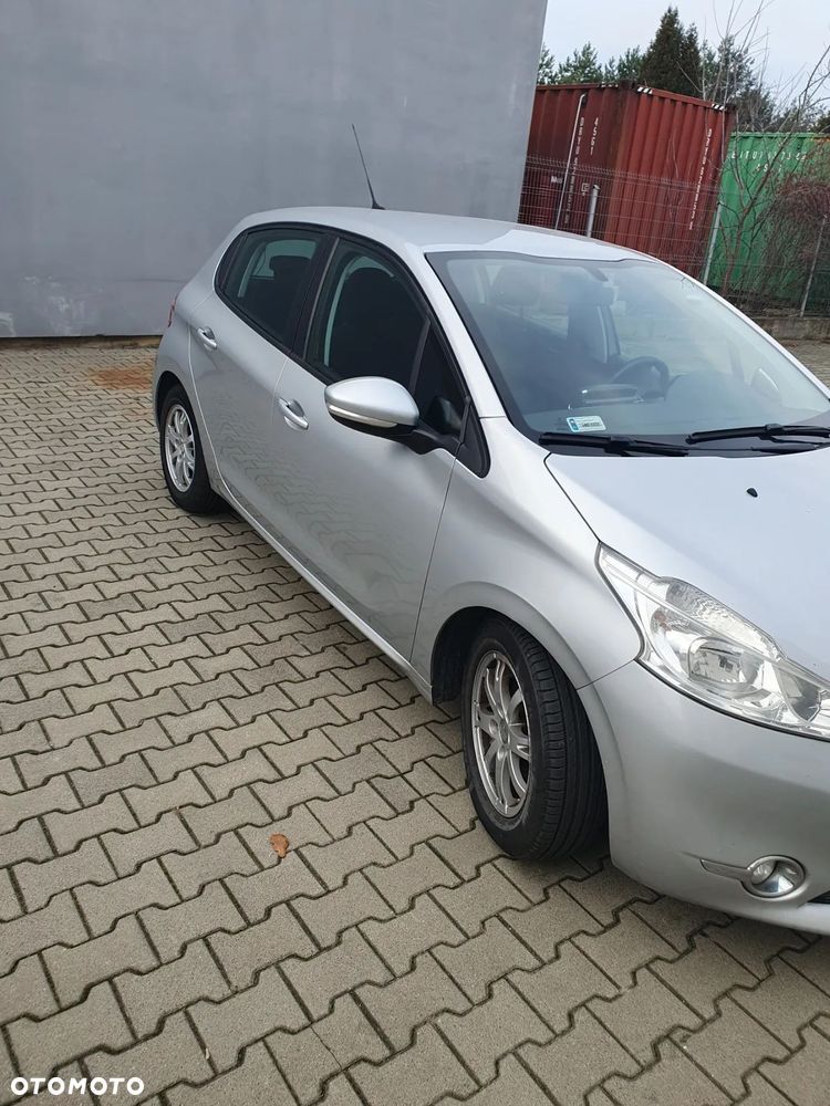 Peugeot 208 1.6 e-HDi Active STT - 9