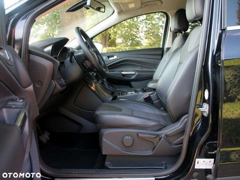 Ford Kuga - 16