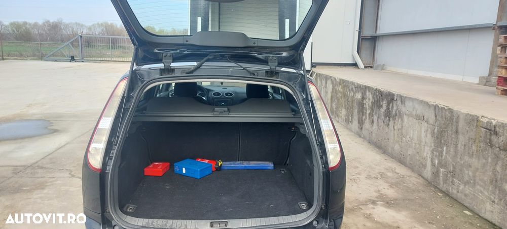 Ford Focus 1.6 TDCI Ghia - 4